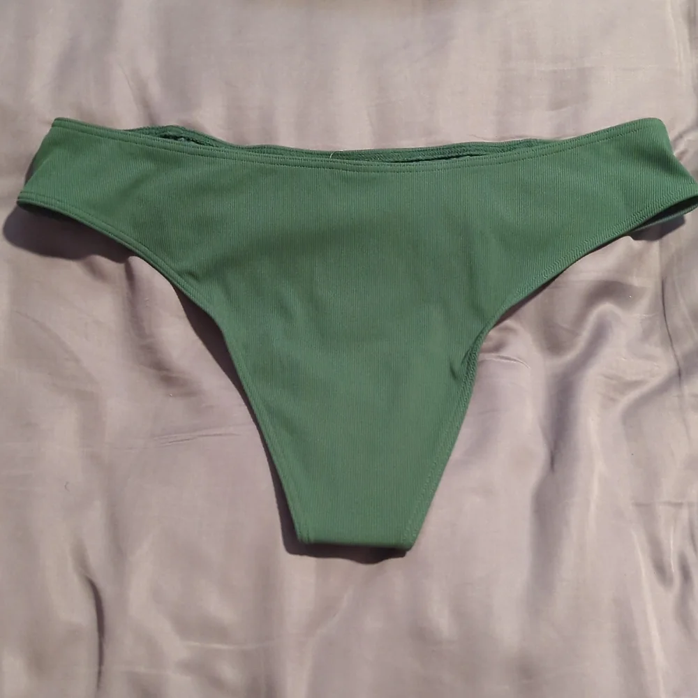 Volcom Ribbed Two Piece Bikini - Picture 5 of 6